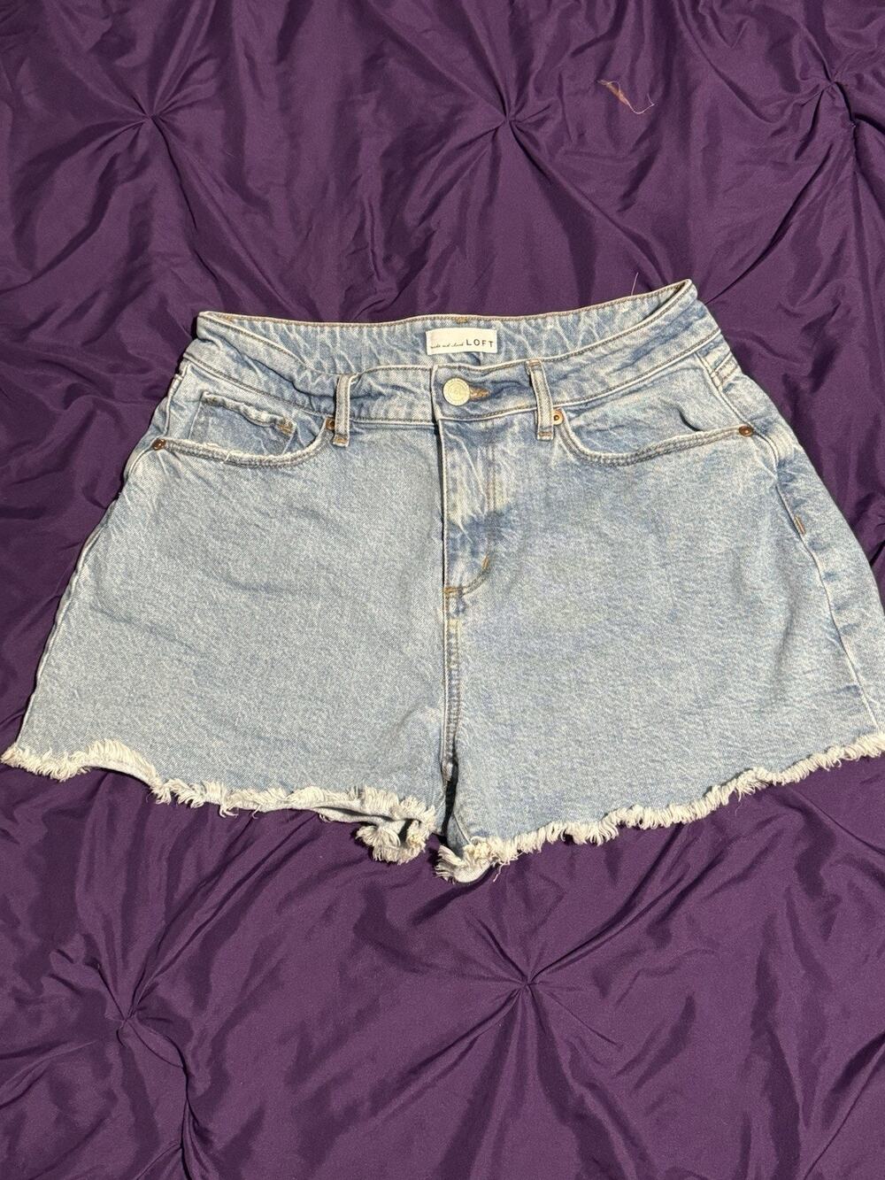 Loft Women’s Light Waist High Waist Shorts Cut Off XS 27 In Waist Blue Denim EUC